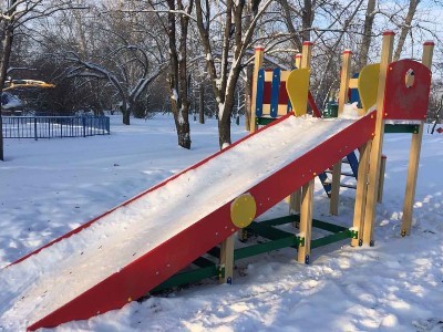 Детские зимние игровые горки